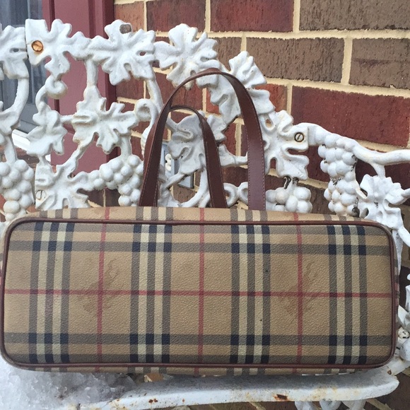 Burberry Nova Check Bag - Picture 4 of 8